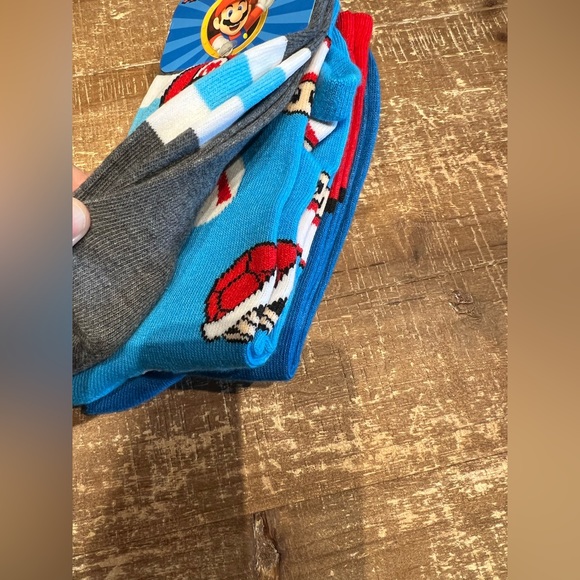 Nintendo Super Mario Kids crew socks 3-pairs - Picture 5 of 5